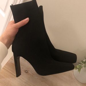 Zara black boots size 40